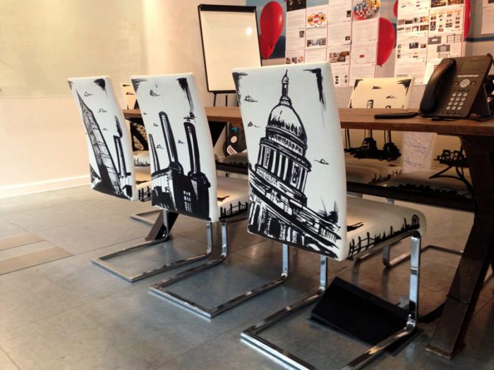 UM London Graffiti Chairs Graffiti Life